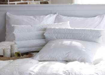 Grondig je kussens reinigen: Tips voor frisse en hygiënische nachtrust