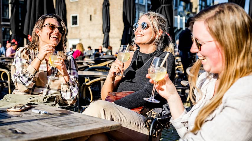 Eerste serieuze glimp van de lente: terrasweer met mogelijk 20 graden op komst