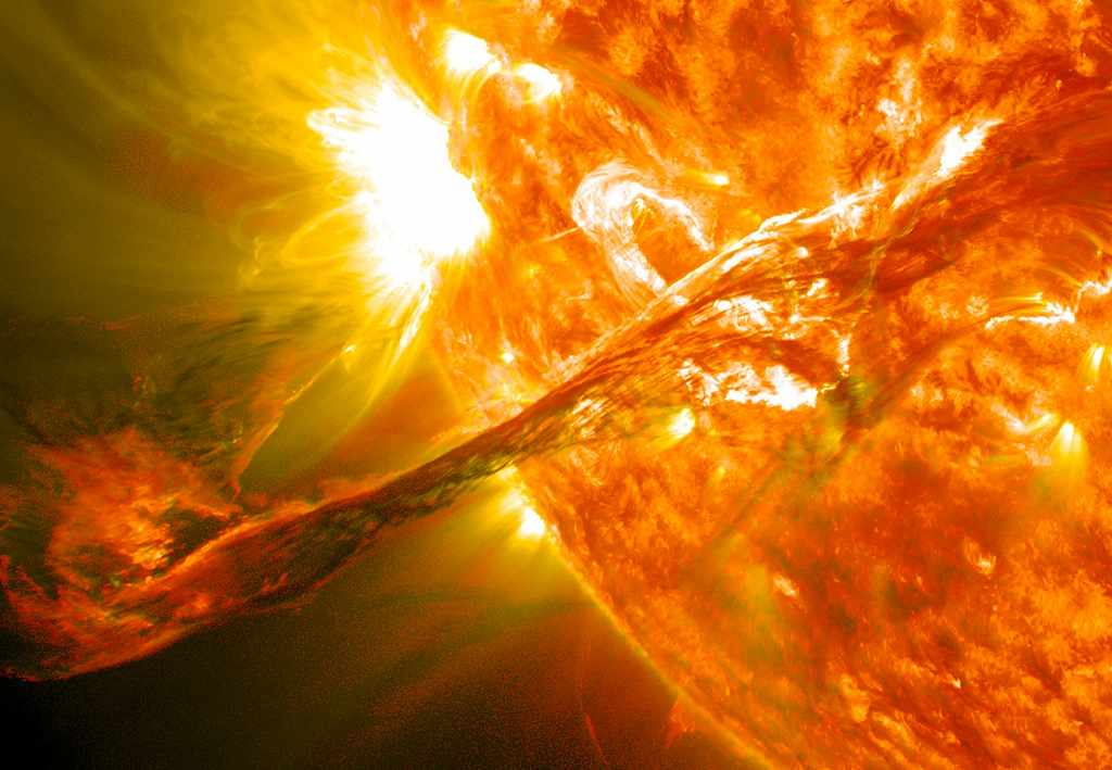 Aarde in gevaar: extreem krachtige zonnestorm verwacht dit weekend!