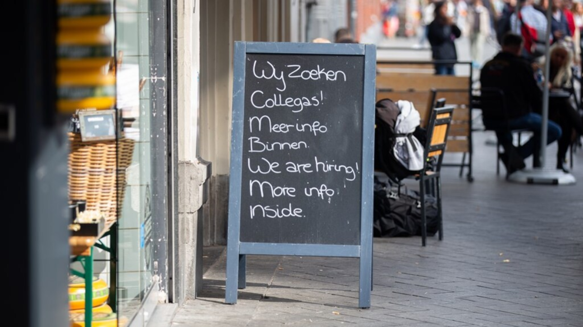 Personeelstekort houdt Nederland in de houdgreep: Dit zijn de oplossingen volgens economen