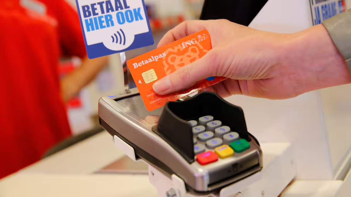 ING schakelt magneetstrip uit: Betalen in sommige landen nu niet meer mogelijk