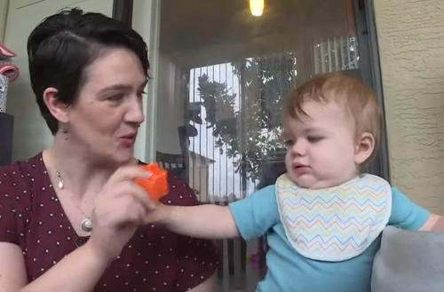 Ouders geven gender op als ‘onbekend’ bij geboorteakte: “kinderen moeten zelf het geslacht bepalen”