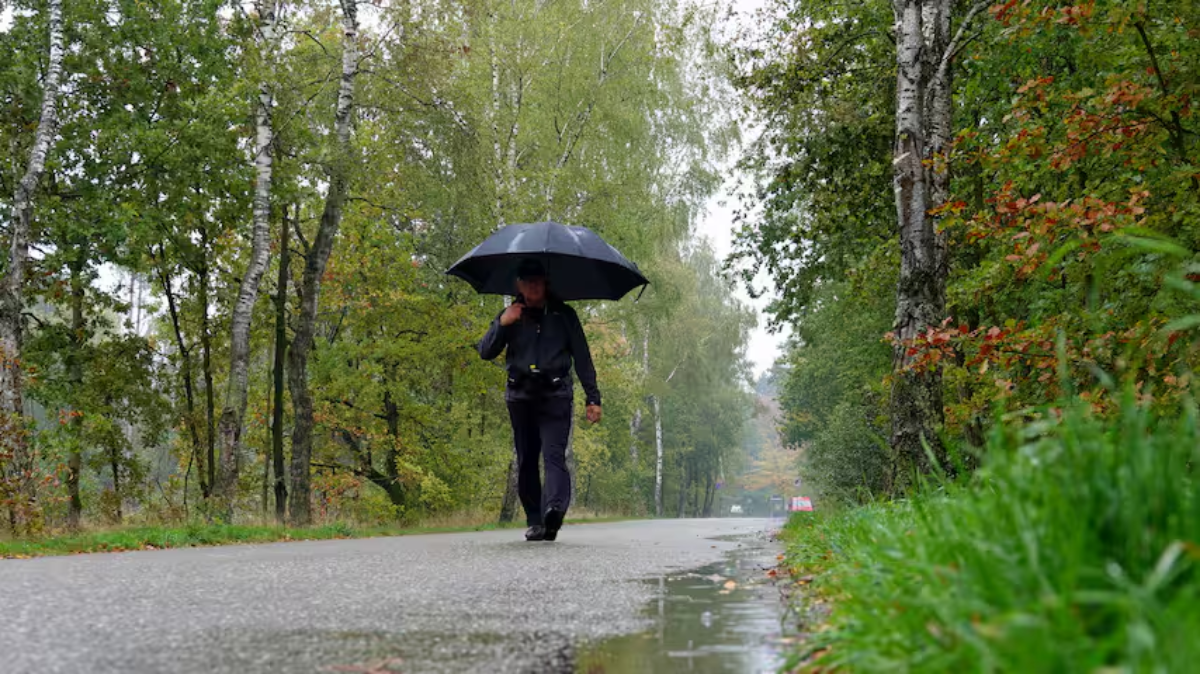 Klimaatexperts staan versteld over aanhoudende regenval: ” Deze hoeveelheden zijn ongekend”