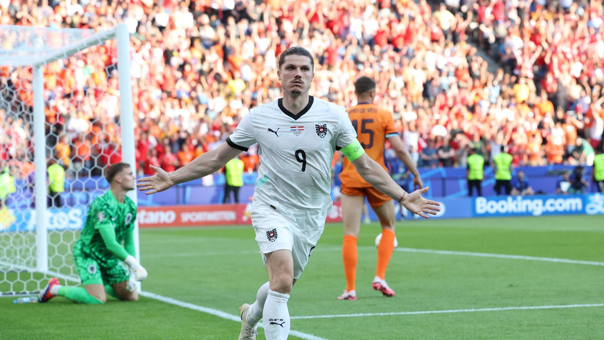 Oranje met 3-2 ten onder tegen Oostenrijk, wacht zware tegenstander in achtste finale