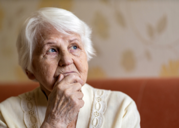 Aaltje (83): “Mijn dochter wilt niet voor mij zorgen nu ik ziek ben, daarom moet ik naar een verpleeghuis”