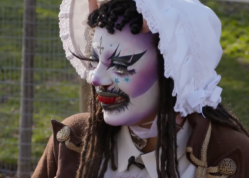 Vlad (26) is genderfluïde: “Vandaag identificeer ik me als demoonpop, morgen als clown”