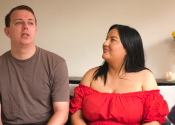 “Mijn vrouw gaat op date met andere mannen en heeft een sugar daddy, terwijl ik thuis op de kinderen pas.”