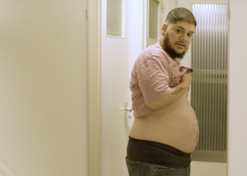 Transgender Ryan is zwanger als man: “We gaan ons kind genderneutraal opvoeden”