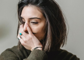 Samantha: “Mijn schoonzus dumpt haar kinderen bij mijn ouders achter om zelf te gaan feesten”