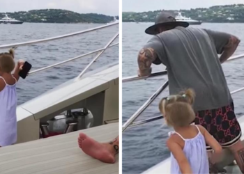 VIDEO: 4-jarig meisje gooit telefoon van vader in de zee omdat hij niet met haar wil spelen