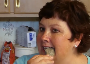 Deze vrouw eet al 20 jaar lang bijna een kilo stenen per dag