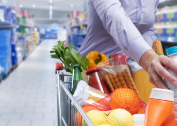 Door het extreme weer worden boodschappen steeds duurder: “Dit zal in de toekomst blijven stijgen”