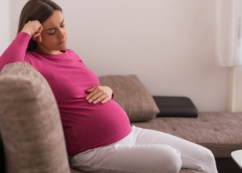 Niemand kwam naar Fenne haar babyshower: “Alleen mijn moeder was er”