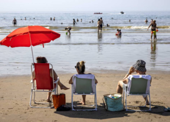Zomerse topdagen op komst: ‘Strakblauwe luchten en heerlijk warm’