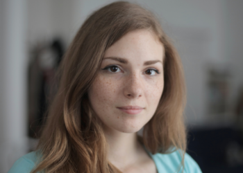 Caroline werd restaurant uitgezet vanwege jengelende kinderen: “Andere gasten waren onverdraagzaam””