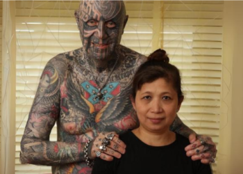 Man is woest op zijn vrouw die niet meer met hem naar buiten wil door zijn tattoo’s