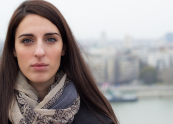 Silene (26): “Ik vloog 1950 kilometer voor mijn date maar hij kwam niet opdagen”