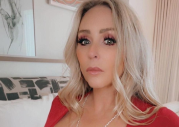 Moeder (50) is op zoek naar jongere mannen: “Het liefst jonger dan zijn zoon”