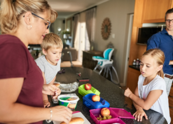 Petra: “Mijn 8-jarige dochter werd naar huis gestuurd door haar ongezonde broodtrommel”