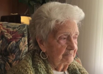 Jannie (85) is verplicht naar zorghuis gestuurd: “Ik ben erg teleurgesteld in mijn kinderen”