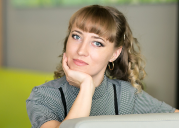 Maaike (30): “Erfenis van 30.000 euro binnen een jaar er doorheen gejaagd”