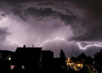 Na tropische dag is er vandaag stevig noodweer op komst