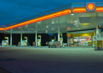 Nederlands stel vergeet 13-jarig dochter onderweg naar Frankrijk, ontdekt het pas na 200 km