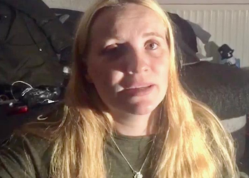 Verpleegster leeft van 51 euro per maand en slaat maaltijden over voor haar zoon