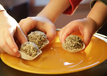 Sophie is woest op haar ouders: “Je geeft mijn kinderen toch geen vlees en zuivel?!”