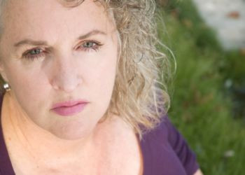 Anniek (42): “Onze dochter maakt ons leven tot een hel”