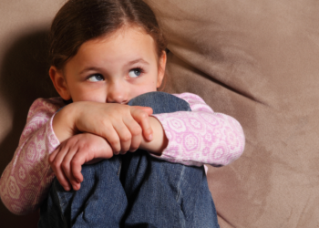 Selma’s dochter heeft een zesde zintuig: “Mama, er staat iemand achter je”