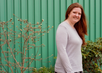 Rianne (32): “Mijn man verbiedt me om alleen op reis te gaan, maar ik wil het zo graag.”