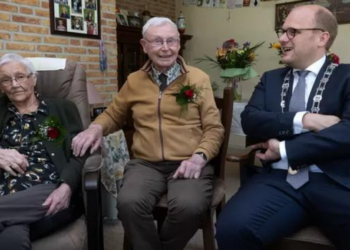 Henk en Jo vieren platina huwelijk: “Wij zijn 70 jaar samen”