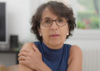 Andrea (48): “Ik wil geen contact met mijn buren, ik heb geen zin in bemoeienis”