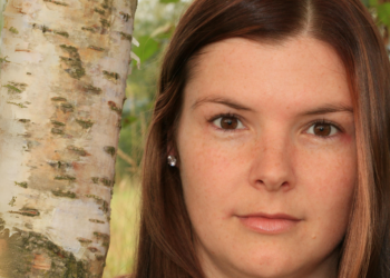 Esther (27): “Mijn ouders zijn rijk, maar willen mijn schulden niet afbetalen”