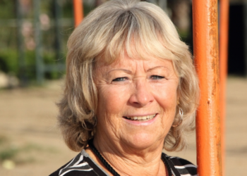 Joke (64): “Met pensioen heb ik tijd voor mezelf, maar mijn kinderen willen dat ik hen help met hun kinderen”