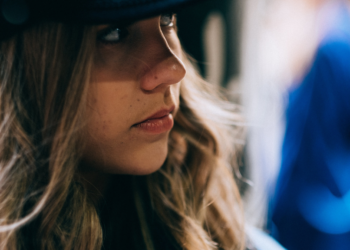 Marijke (26): “Mijn vriend verbiedt me om een piercing te nemen, terwijl ik het graag wil”