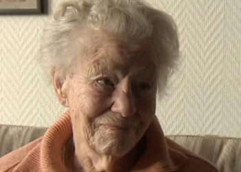 Nel (90): “Eenzaamheid is het ergste wat er is, ik hoop elke dag dat er iemand langskomt”