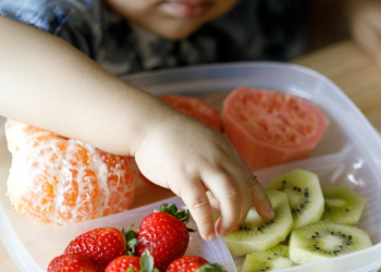 Sonja (39): “Mijn nichtje mag nóóit een snoepje”