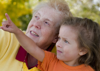 Babette (71): “Mijn dochter is boos omdat ik niet meer meer wil oppassen”
