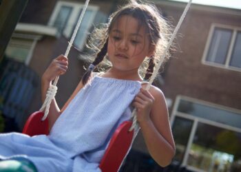 Remco (44): “Ik heb last van de schommel van de buren, maar ze willen die niet weghalen”