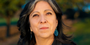 Anneke (48): “Mijn kinderen moeten klusjes doen voor zakgeld, hoe doen anderen dit?”