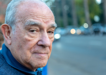 Bert (69): “Ik werk mijn hele leven en nu kan ik mijn rekeningen amper betalen, waar is mijn pensioen goed voor?”