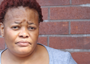 Dana (37): “Ik heb geen geld meer voor kattenvoer, waarom is er geen dierenvoedselbank?”