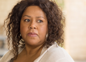 Gaby (40) haar zoon is gebeten door een hond: “Ze moeten allemaal aangelijnd met een muilkorf”