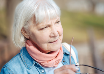 Gerda (69): “Ik wil emigreren maar mijn zoon zegt dat ik mijn kleinkinderen verwaarloos”