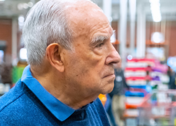 Henk (69): “Een vrouw die leek op een man, schold mij uit omdat ik haar aansprak met ‘meneer'”