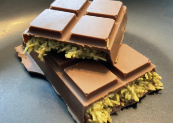 Jeroen (32): “Ben ik de enige die niet snapt waarom mensen zo graag de Dubai reep willen eten?”