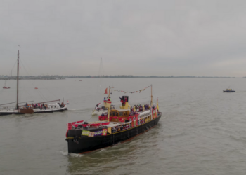 Sinterklaas zijn boot komt steeds meer onder druk te staan: “Slecht voor het klimaat vanwege CO2-uitstoot”