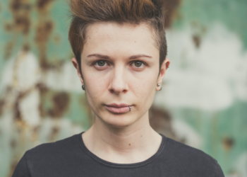 Yara (29): “We moeten stoppen met dierlijke melk, dat is voor de kalfjes”